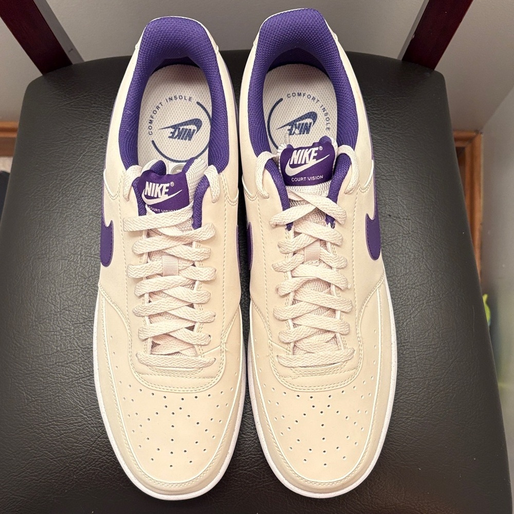 New Men’s Nike Court‎ Vision Lo Off White and Purple Sneakers Size 13 - Picture 3 of 5